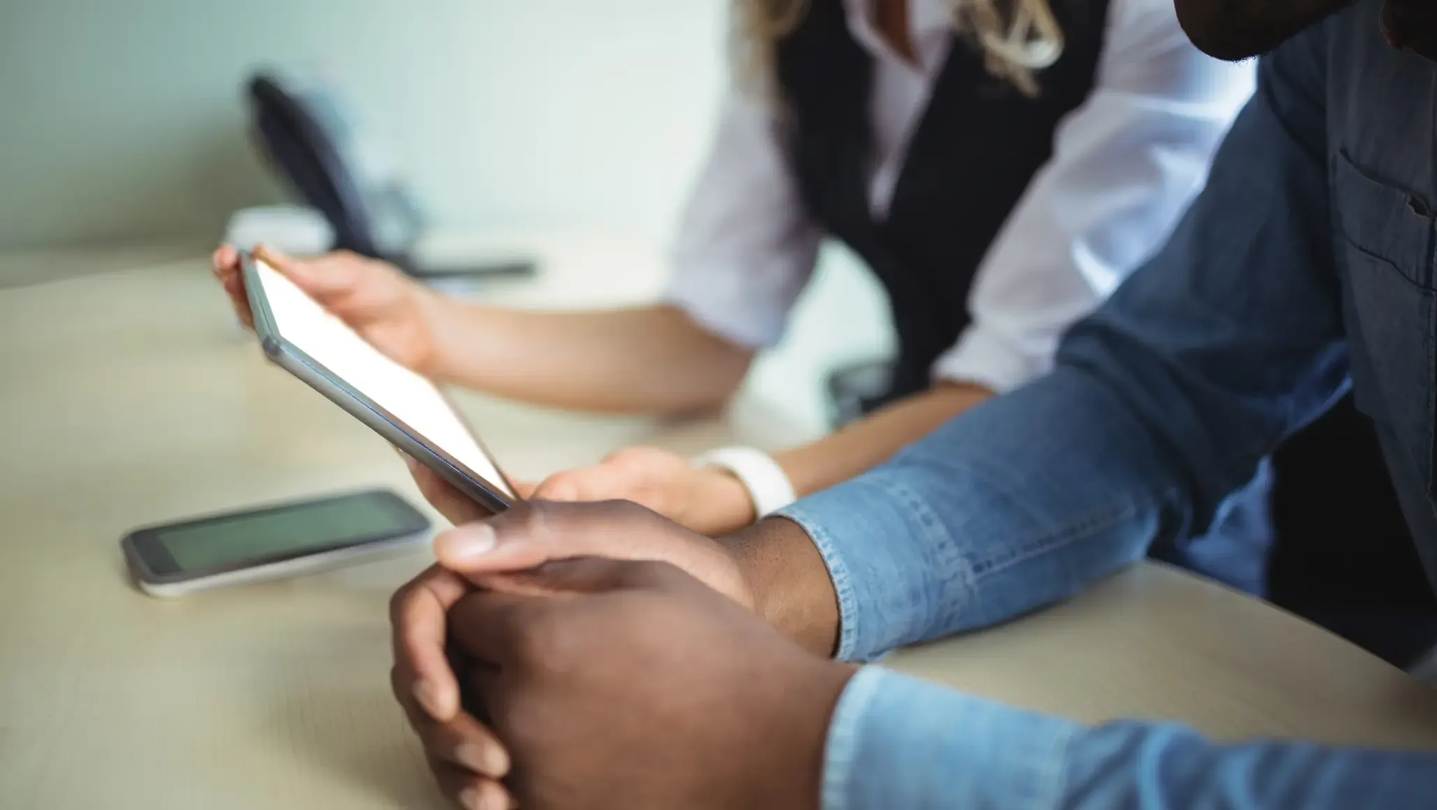 Designing Mobile Applications for Diagnosis and Intervention 